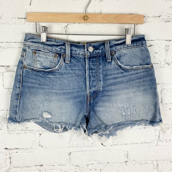 Levi’s High Rise Wedgie Shorts Sierra Skyline White Oak Cone Denim Distressed 28 - Picture 6 of 14